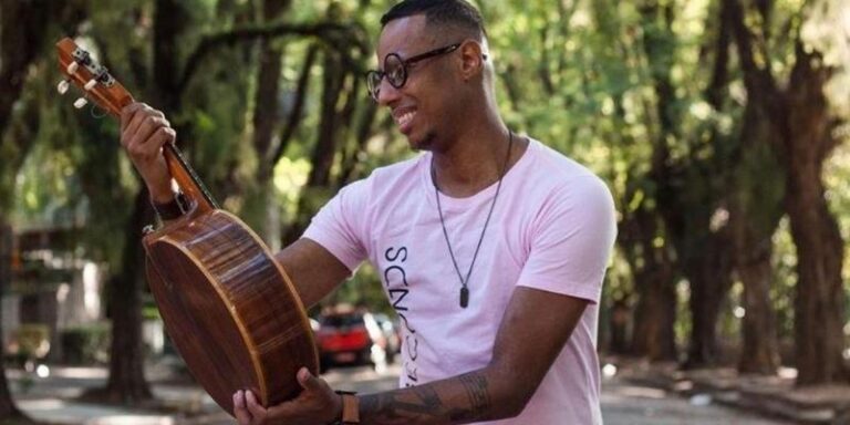 Conheça Júnior Paixão, cantor gaúcho que faz sucesso nas redes